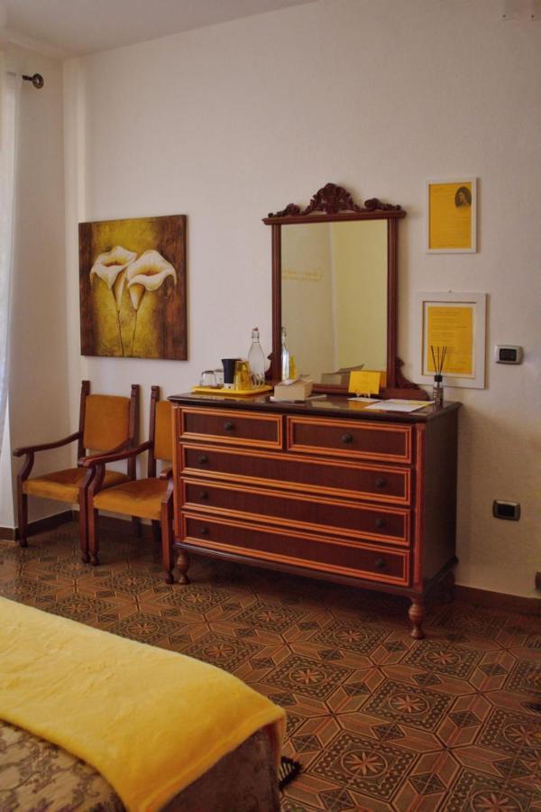 La Collina Dei Ciliegi Bed & Breakfast Sarule Dış mekan fotoğraf