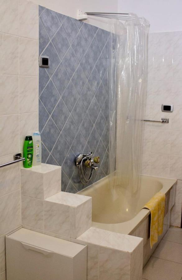 La Collina Dei Ciliegi Bed & Breakfast Sarule Dış mekan fotoğraf
